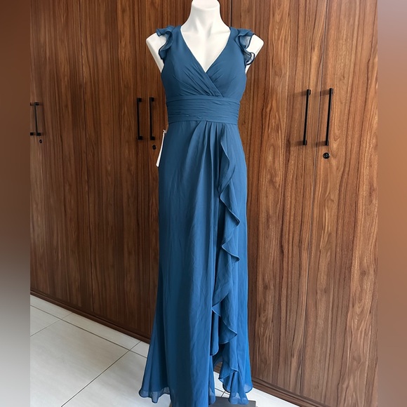 NWT. AZAZIE Gorgeous Maxi Sleeveless Dress Size 4 - Picture 1 of 15